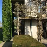 Le Jardin Des Sources فندق مبيت وإفطار لا هولب