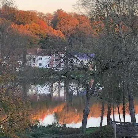 Le Jardin Des Sources 3* La Hulpe