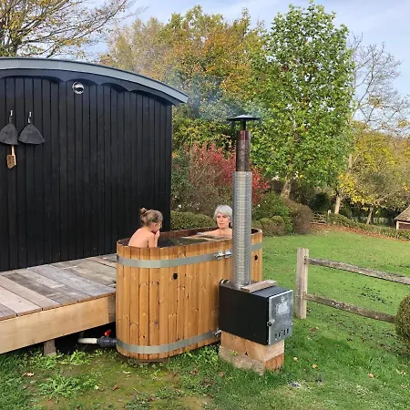 Le Jardin Des Sources Bed and Breakfast La Hulpe