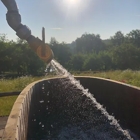 Le Jardin Des Sources ベッド・アンド・ブレックファスト