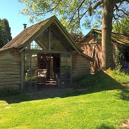Le Jardin Des Sources Bed and breakfast 3*