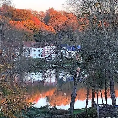 Le Jardin Des Sources Bed and breakfast 3*