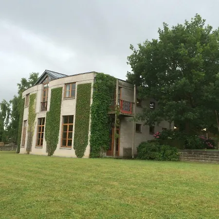 Le Jardin Des Sources ベッド・アンド・ブレックファスト