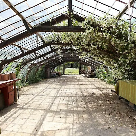 Bed and Breakfast Le Jardin Des Sources La Hulpe