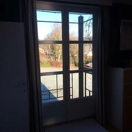 Le Jardin Des Sources Bed & Breakfast La Hulpe