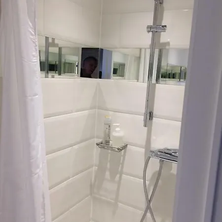 Le Jardin Des Sources ベッド・アンド・ブレックファスト 3*